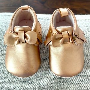 Metallic rose gold baby slippers size 0-3 months